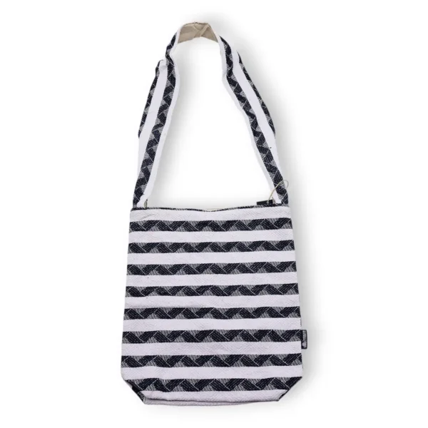 Jacquard Carryall Bag – Black & White Stripes
